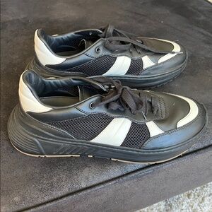 Black and White Leather Sneakers by Bottega Veneta